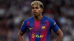 Lamine Yamal injury trouble isn't over as Hansi Flick opens up on struggle to 'manage' Barcelona star's persistent issue - News